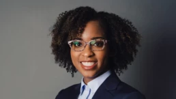 Headshot of Kristen Sharpe