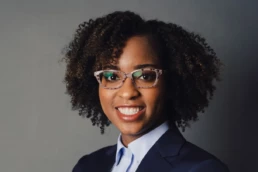 Headshot of Kristen Sharpe